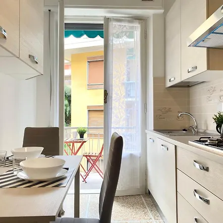 Апартаменты Casaviva- Ampio E Luminoso Quadrilocale A Рапалло